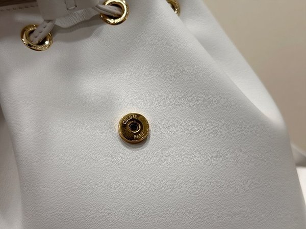 셀린느 보니 백팩 부드러운 카프스킨 라이스 [매장가 420만원대]