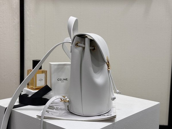 셀린느 보니 백팩 부드러운 카프스킨 라이스 [매장가 420만원대]