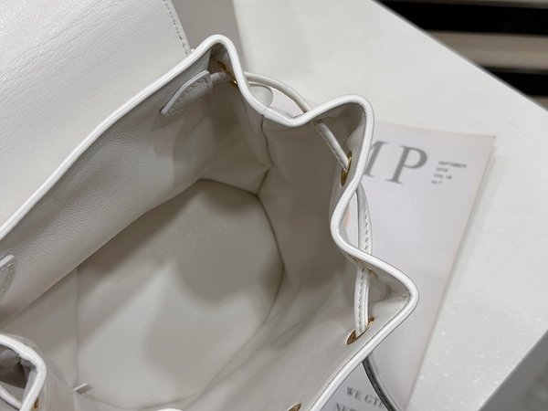 셀린느 보니 백팩 부드러운 카프스킨 라이스 [매장가 420만원대]