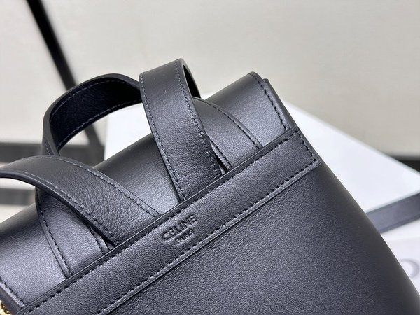 셀린느 보니 백팩 부드러운 카프스킨 블랙 [매장가 420만원대]