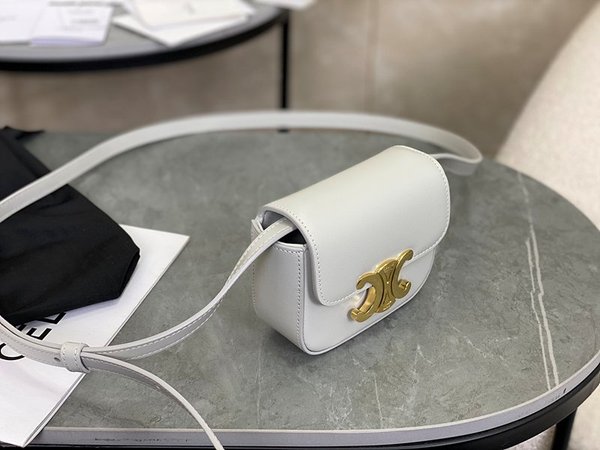 셀린느 미니 클로드 샤이니 카프스킨 화이트 [매장가 185만원대]