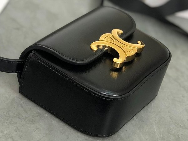 셀린느 미니 클로드 샤이니 카프스킨 블랙 [매장가 185만원대]