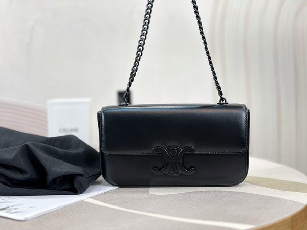 셀린느 클로드 체인 숄더백 샤이니 카프스킨 블랙 [매장가 425만원대]