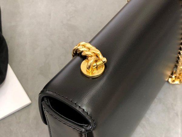 셀린느 클로드 체인 숄더백 샤이니 카프스킨 블랙 [매장가 425만원대]