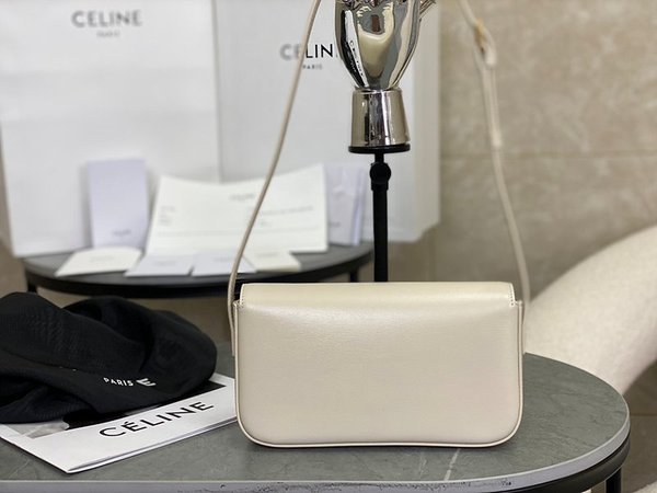 셀린느 클로드 숄더백 샤이니 카프스킨 [매장가 405만원대]