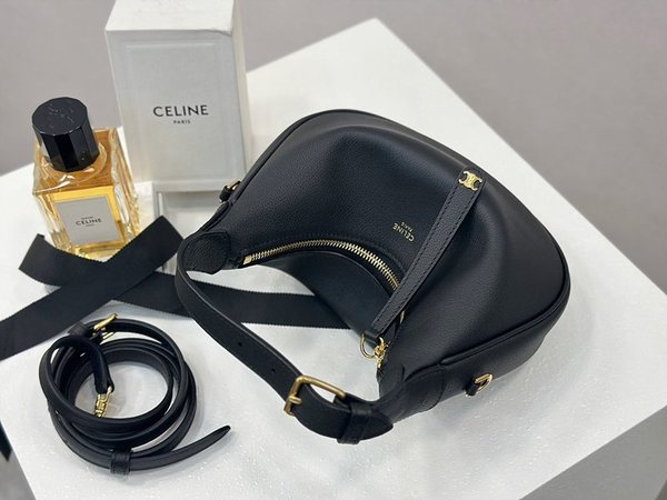 셀린느 틴 룰루 그레인 카프스킨 블랙 [매장가 265만원대]