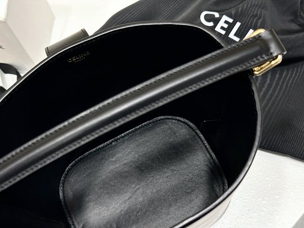 셀린느 스몰 루이즈 버킷백 부드러운 카프스킨 블랙 [매장가 390만원대]