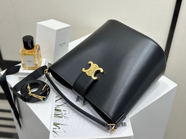 셀린느 미디엄 루이즈 버킷백 부드러운 카프스킨 블랙 [매장가 460만원대]