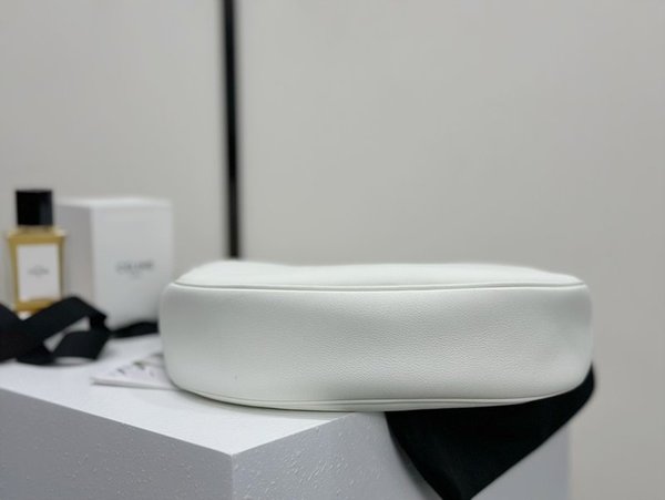 셀린느 미디엄 엘로이즈 백 서플 크레인 카프스킨 문 [매장가 500만원대]