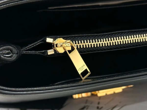 셀린느 틴 니노백 서플 그레인 카프스킨 블랙 [매장가 460만원대]