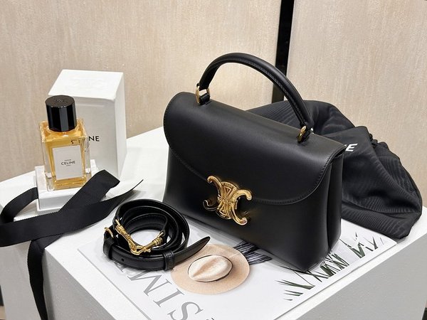 셀린느 틴 니노백 부드러운 새틴 카프스킨 블랙 [매장가 460만원대]