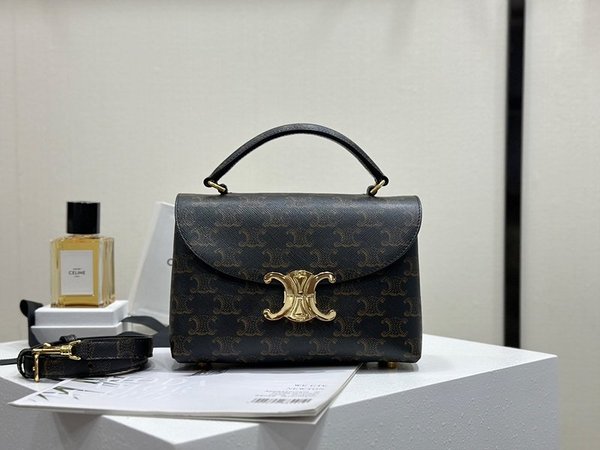 셀린느 틴 니노백 셀린느 틴 니노백 트리옹프 캔버스 탠 [매장가 390만원대]