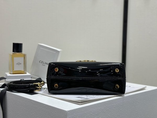 셀린느 틴 니노백 페이던트 카프스킨 블랙 [매장가 460만원대]