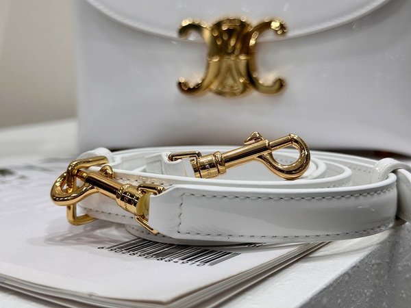 셀린느 틴 니노백 페이던트 카프스킨 화이트 [매장가 460만원대]