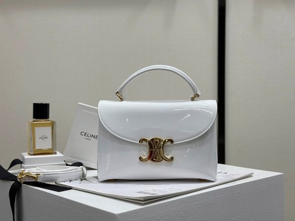 셀린느 틴 니노백 페이던트 카프스킨 화이트 [매장가 460만원대]