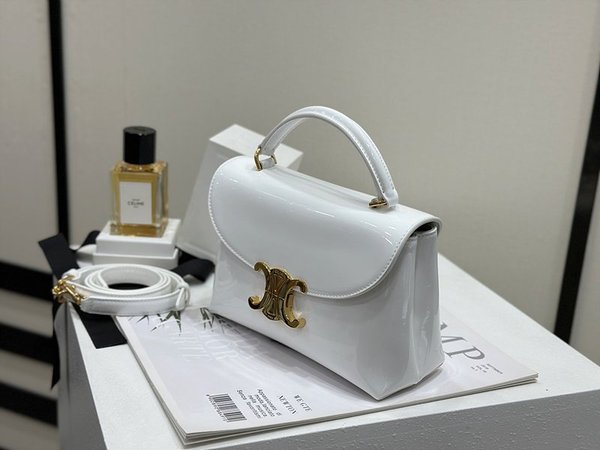 셀린느 틴 니노백 페이던트 카프스킨 화이트 [매장가 460만원대]