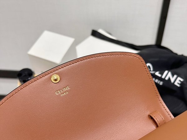 듀오 스트랩 지갑 트리옹프 캔버스 & 카프스킨 [매장가 230만원대]