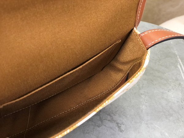 셀린느 베사체 미니 트리옹프 캔버스 & 카프스킨 화이트 [매장가 200만원대]