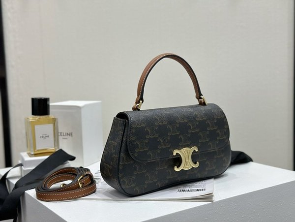 셀린느 틴 롤라 숄더백 트리옹프 캔버스 & 카프스킨 탠 [매장가 350만원대]