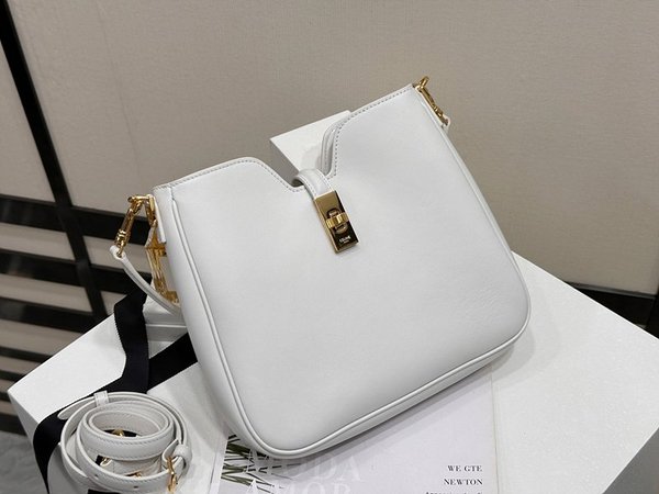 셀린느 스몰 소프트 16 까미유 백 부드러운 카프스킨 라이스 [매장가 430만원대]