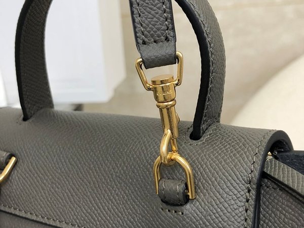 셀린느 피코 벨트백 그레인 카프스킨 그레이 [매장가 250만원대]