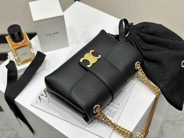 셀린느 틴 빅투아르 체인 숄더백 블랙 [매장가 400만원대]