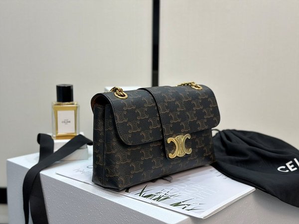 셀린느 틴 빅투아르 체인 숄더백 트리옹프 캔버스 & 카프스킨 탠 [매장가 400만원대]