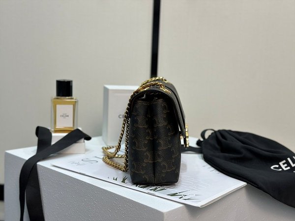 셀린느 틴 빅투아르 체인 숄더백 트리옹프 캔버스 & 카프스킨 탠 [매장가 400만원대]