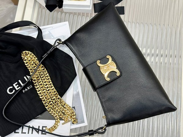 셀린느 윌튼 트리옹프 클러치 스무스 카프스킨 블랙 [매장가 350만원대]