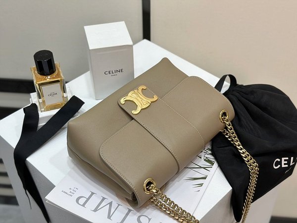 셀린느 미디엄 틴 빅투아르 체인 숄더백 세피아 [매장가 450만원대]