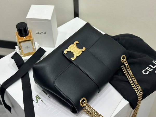 셀린느 미디엄 틴 빅투아르 체인 숄더백 블랙 [매장가 450만원대]