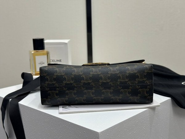 셀린느 미디엄 틴 빅투아르 체인 숄더백 트리옹프 캔버스 & 카프스킨 탠 [매장가 450만원대]