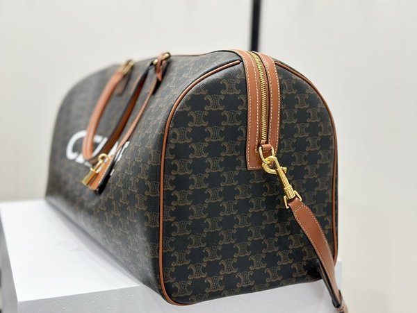 셀린느 라지 트래블백 CELINE 프린트 트리옹프 캔버스 탠 [매장가 365만원대]