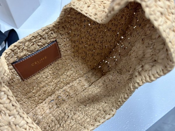 셀린느 클래식 파니에 호보백 라파마 & 카프스킨 [매장가 250만원대]