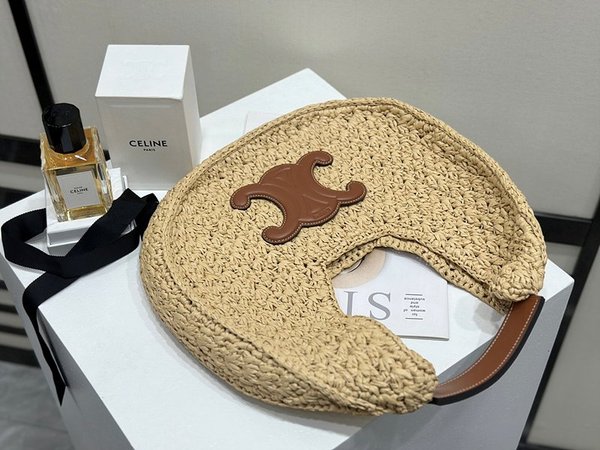 셀린느 클래식 파니에 호보백 라파마 & 카프스킨 [매장가 250만원대]