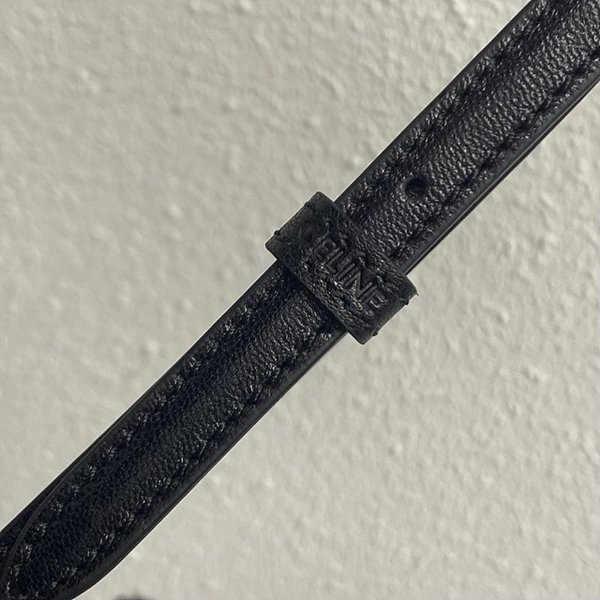 셀린느 미디엄 뉴 러기지 [매장가 500만원대]