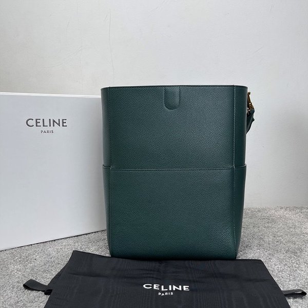 셀린느 싱글 스몰 버킷백 / 아마존 [매장가 335만원대]