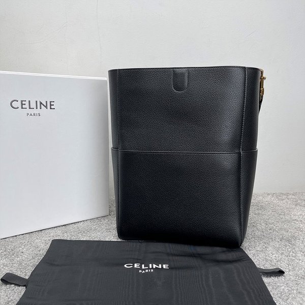 셀린느 싱글 스몰 버킷백 / 블랙 [매장가 335만원대]