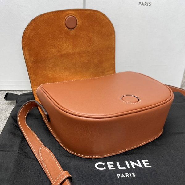 셀린느 퀴르 트리옹프 폴코 / 브라운 [매장가 310만원대]