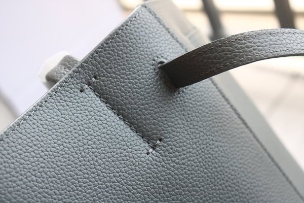 소프트 그레인 카프스킨 그레이 [매장가 300만원대]