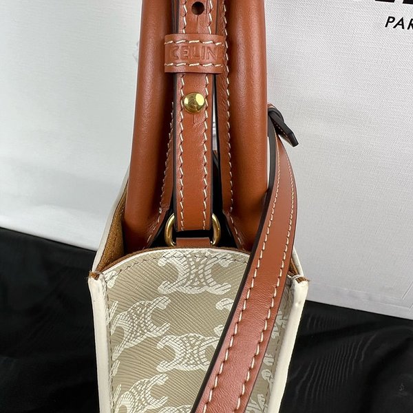 트리옹프 캔버스&카프스킨 그레주 [매장가 200만원대]