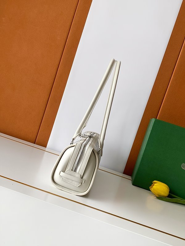 고야드 봉보니에르 백 화이트 [매장가 420만원대]