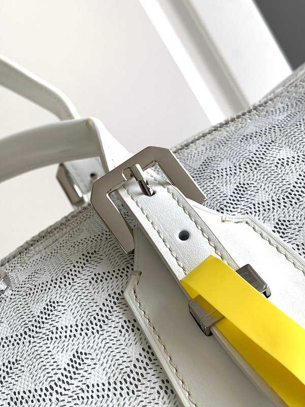 고야드 보스턴백45 화이트 [매장가 580만원대]