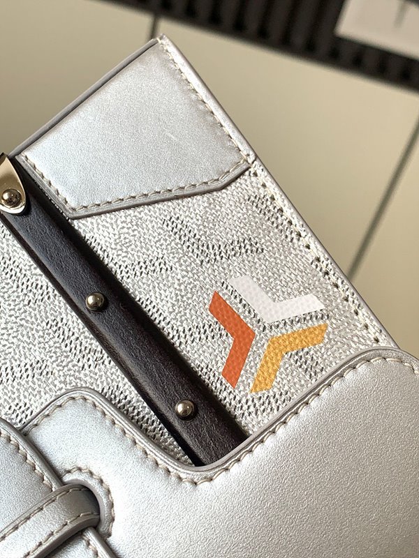 고야드 스트럭쳐 사이공 백 미니 / 실버한정판 [매장가720만원대]