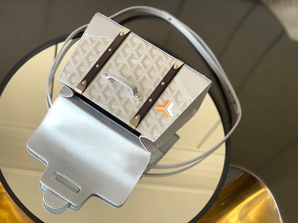 고야드 스트럭쳐 사이공 백 미니 / 실버한정판 [매장가720만원대]