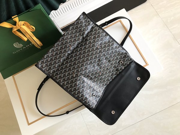 고야드 생 레제르 백팩 / 블랙 [매장가400만원대]