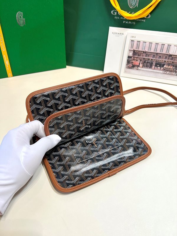 고야드 플뤼메 클러치 지갑/ 블랙블랙탄