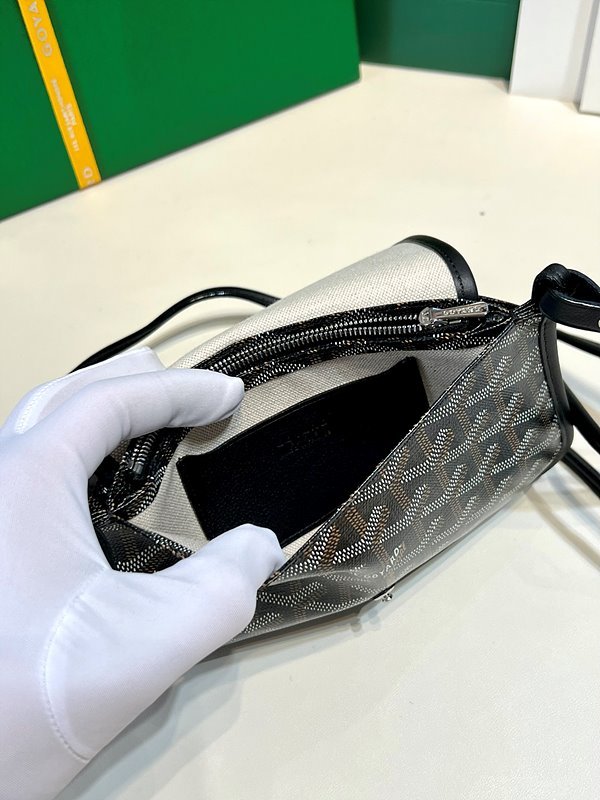 고야드 플뤼메 클러치 지갑/ 블랙