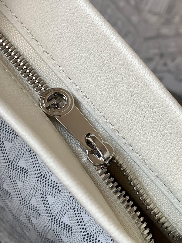 고야드 콘티 파우치/ 화이트