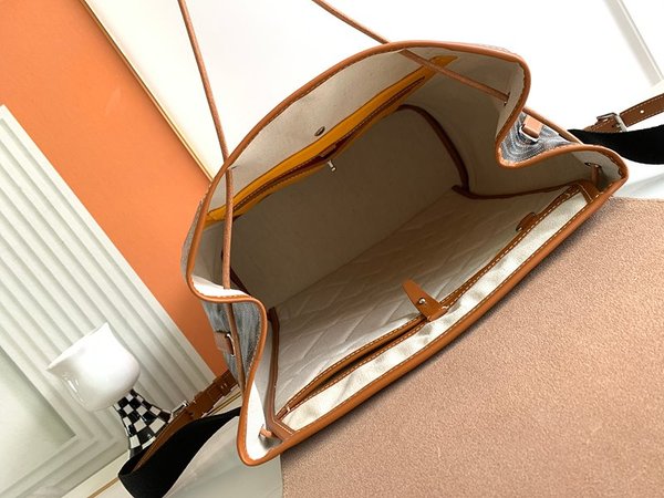 고야드 알팡 백팩 MM / 블랙블랙탄 [매장가 880만원대]